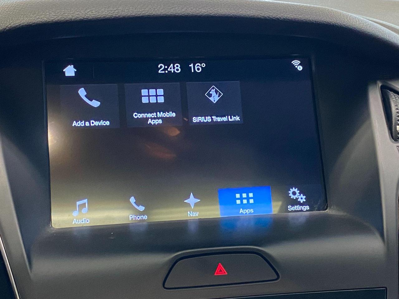 2017 Ford Focus SEL+ApplePlay+Camera+Sensors+Roof+CLEAN CARFAX - Photo #34