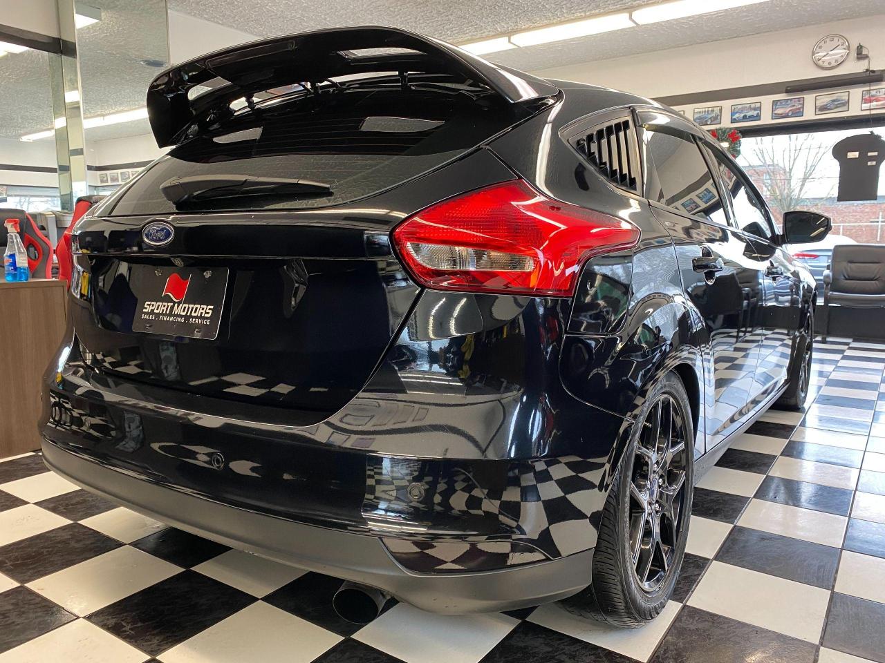 2017 Ford Focus SEL+ApplePlay+Camera+Sensors+Roof+CLEAN CARFAX Photo115