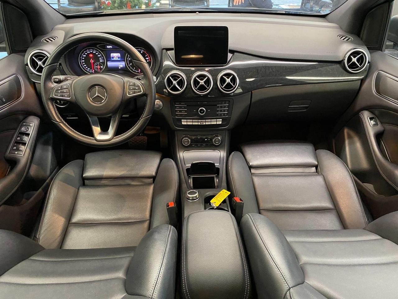 2017 Mercedes-Benz B-Class B 250 4MATIC+GPS+Xenons+Camera+Roof+CLEAN CARFAX Photo77