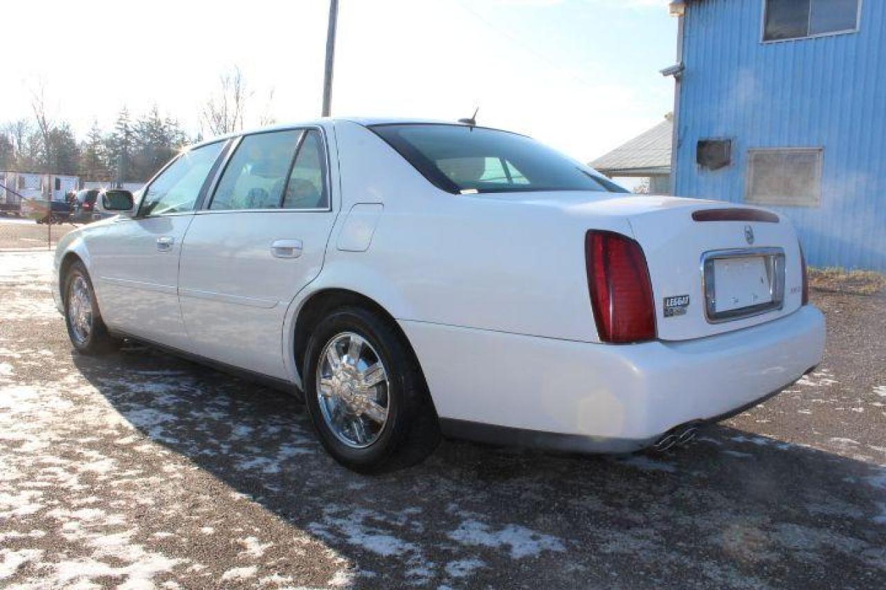2005 Cadillac DeVille  Photo
