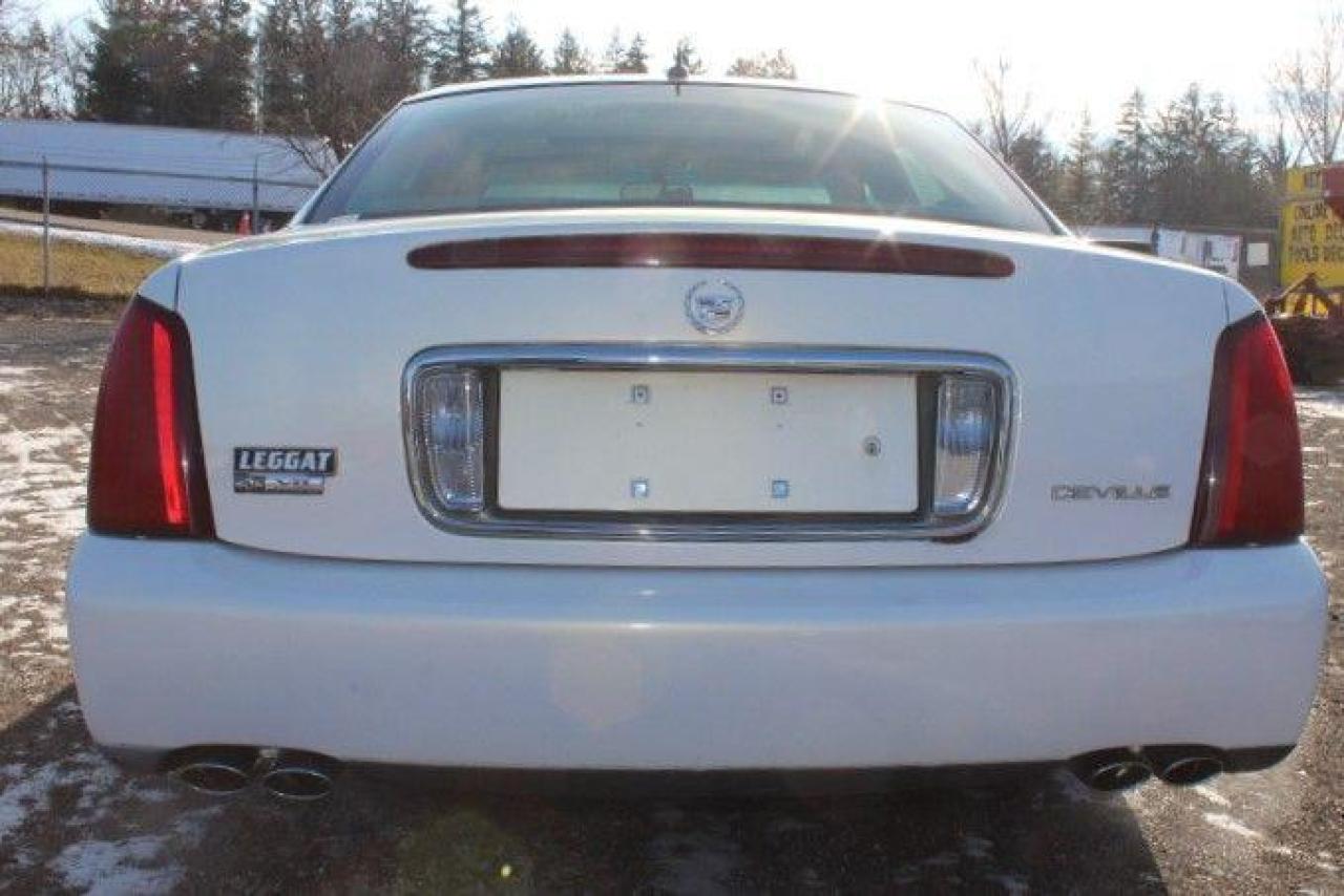 2005 Cadillac DeVille  Photo