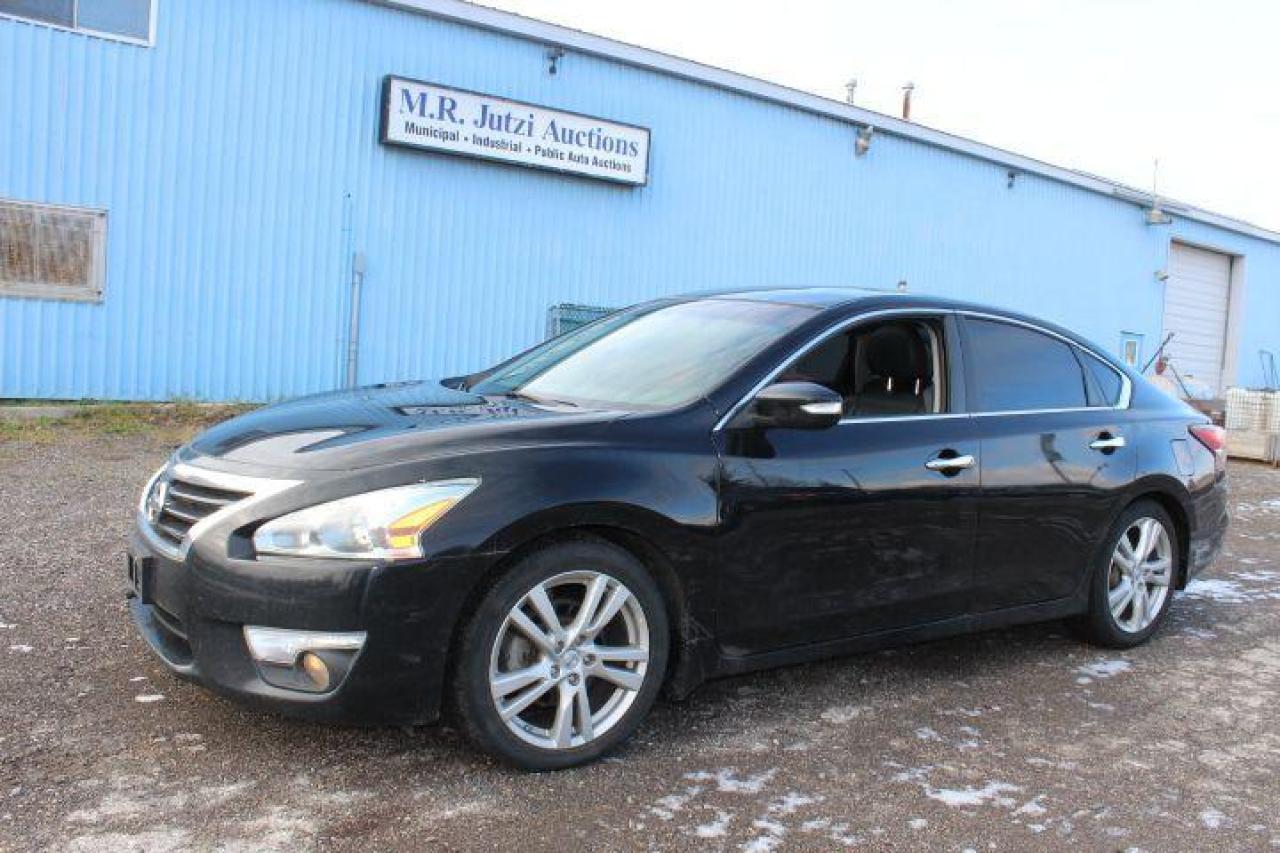 Used 2014 Nissan Altima 3.5 SL for sale in Breslau, ON