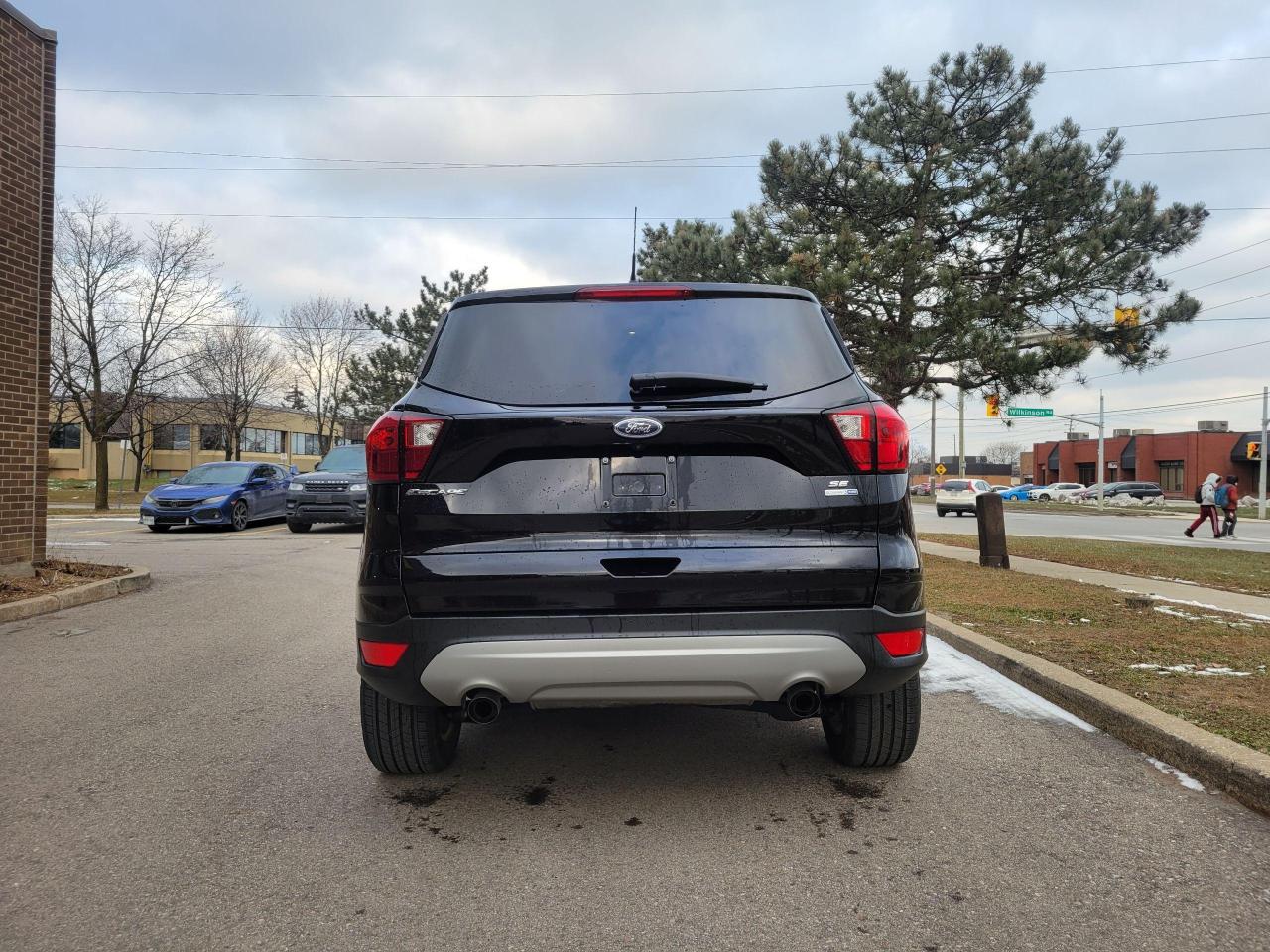 2019 Ford Escape SE Photo4