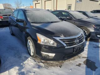 Used 2014 Nissan Altima 4dr Sdn I4 CVT 2.5 for sale in Winnipeg, MB