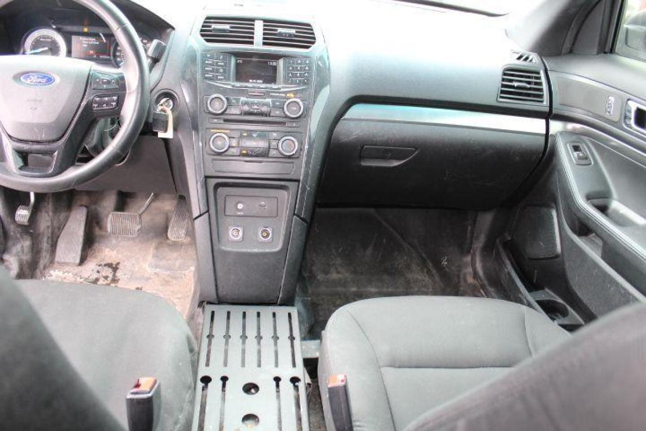 2016 Ford Police Interceptor Utility  Photo4