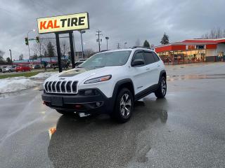 2015 Jeep Cherokee Trailhawk - Photo #2