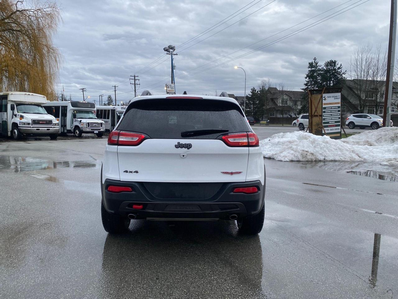 2015 Jeep Cherokee Trailhawk - Photo #5