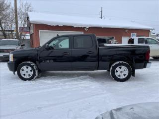 Used 2013 Chevrolet Silverado 1500 LTZ CREW CAB 4 X 4 ONLY 169K......PREMIUM CONDITION for sale in Saskatoon, SK