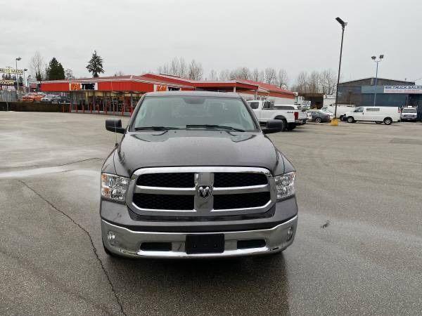 2019 RAM 1500 CLASSIC - Photo #2