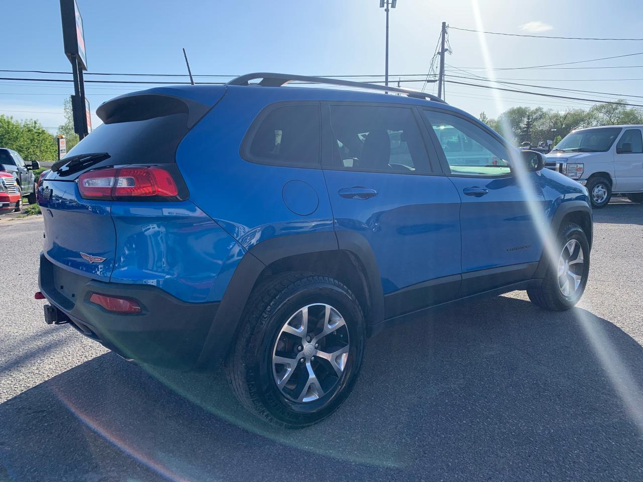 2017 Jeep Cherokee Trailhawk 4X4 - Photo #5