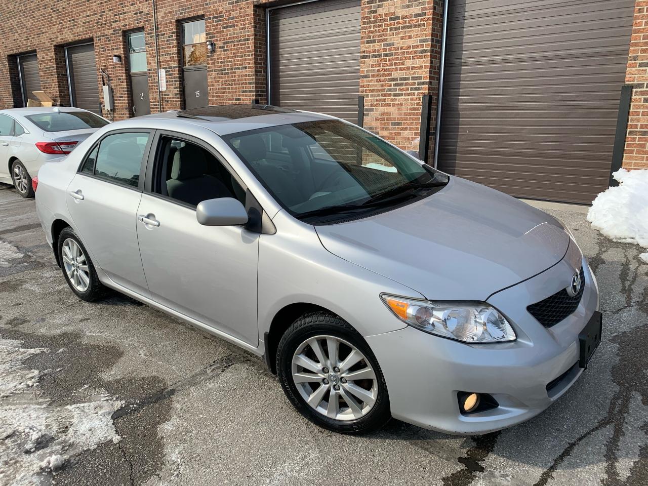2009 Toyota Corolla LE-ONLY 82,888KMS! MOONROOF/AUTO-NO INSUR. CLAIMS! - Photo #2