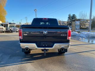 2017 RAM 1500 Laramie - Photo #8