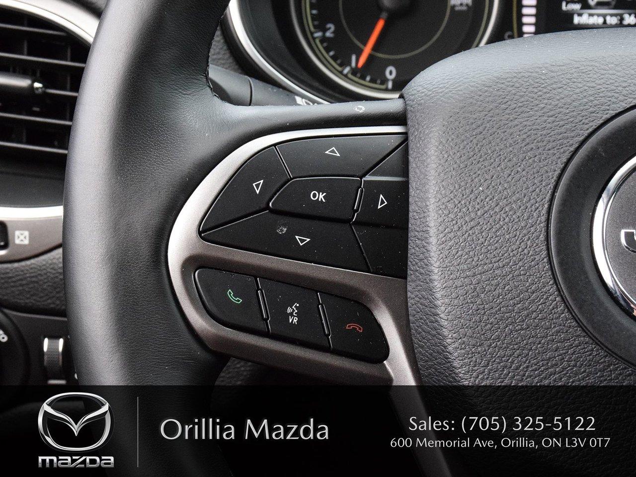 2019 Jeep Cherokee North Photo