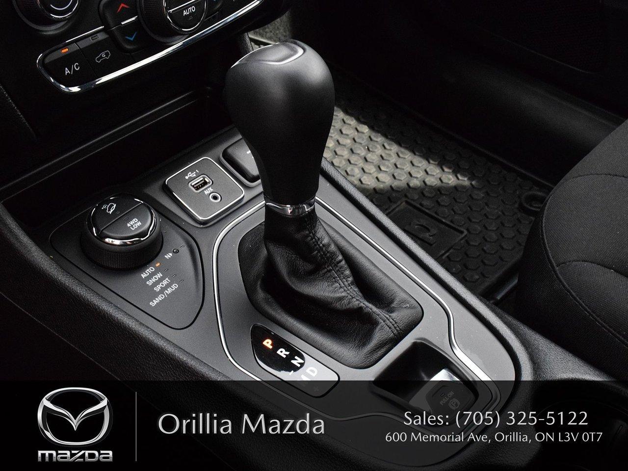 2019 Jeep Cherokee North Photo