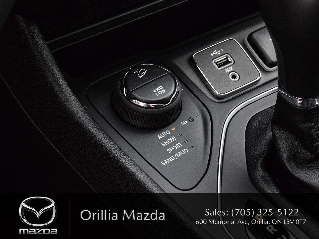 2019 Jeep Cherokee North Photo