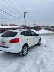 2009 Nissan Rogue SL - Photo #4