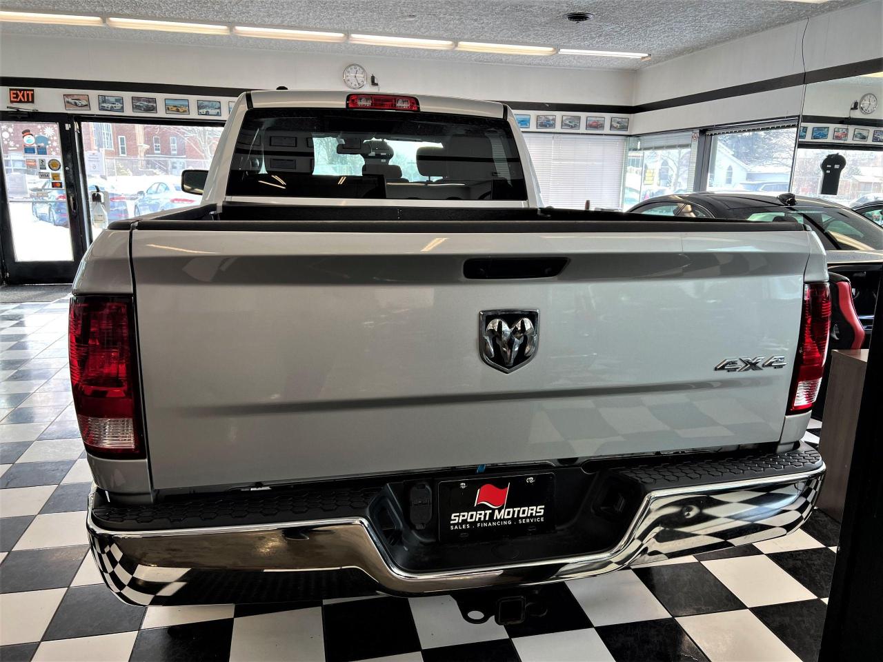 2018 RAM 1500 ST 5.7L V8 HEMI 4x4+Camera+Bluetooth+CLEAN CARFAX Photo61