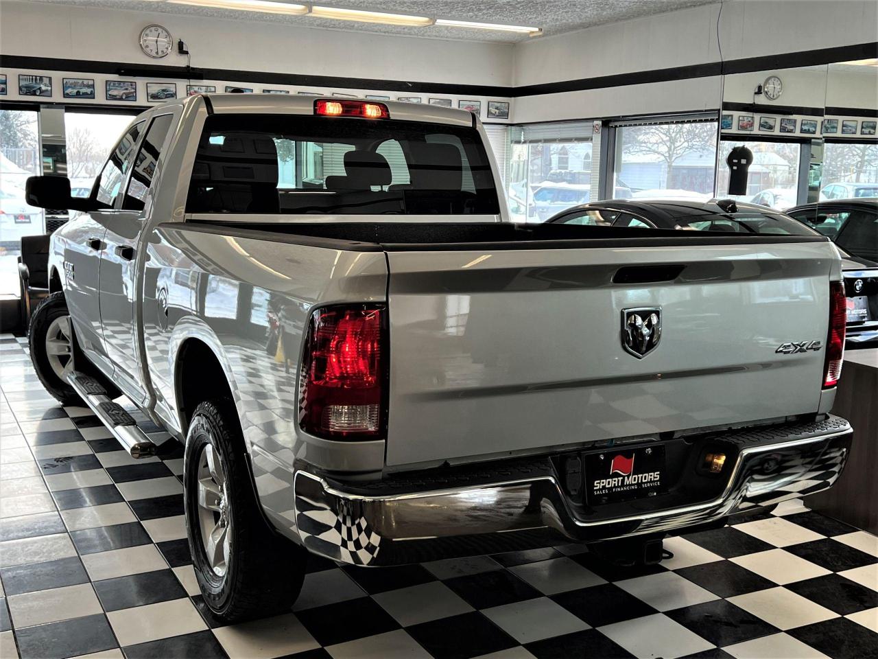 2018 RAM 1500 ST 5.7L V8 HEMI 4x4+Camera+Bluetooth+CLEAN CARFAX - Photo #13