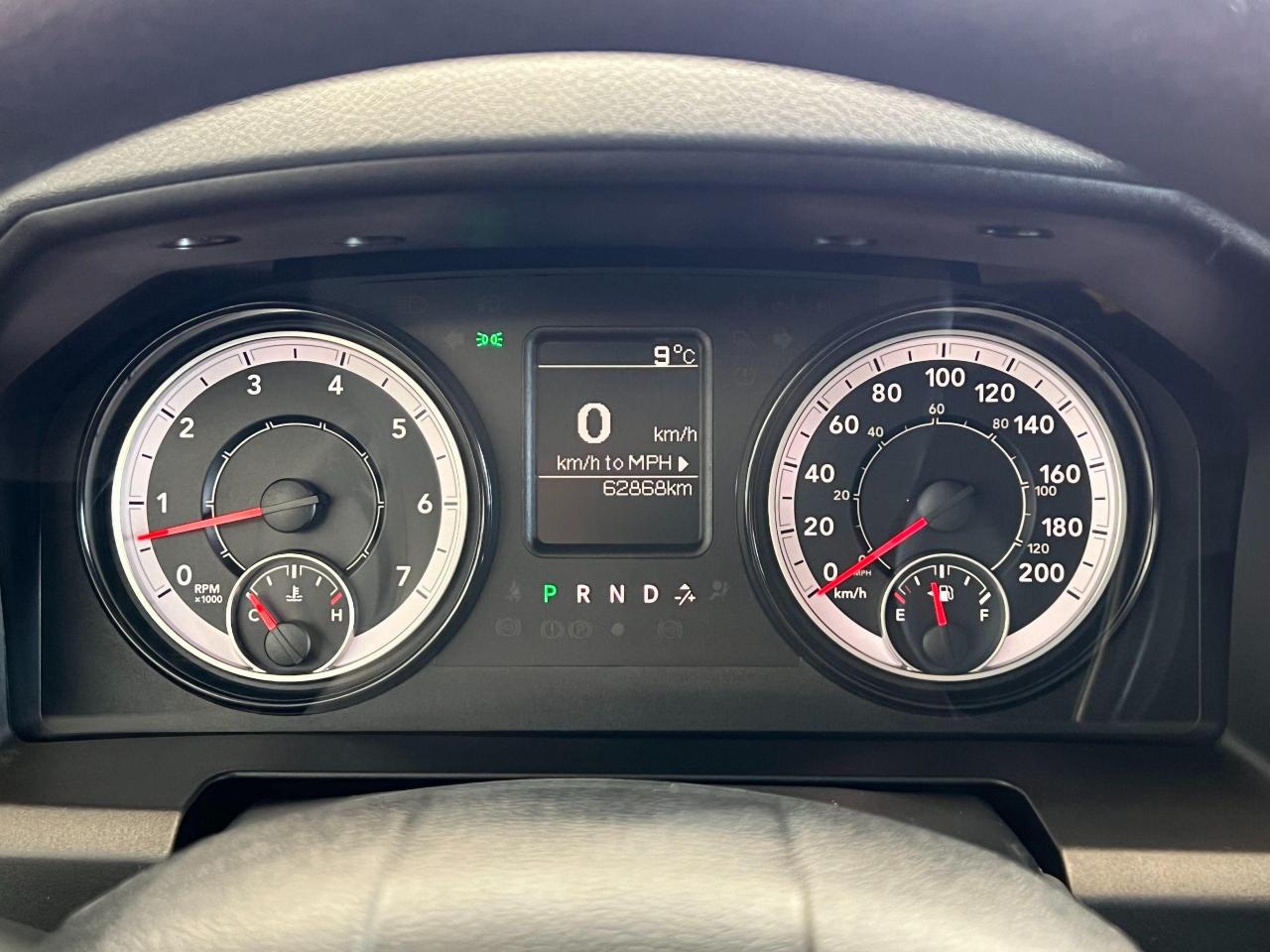 2018 RAM 1500 ST 5.7L V8 HEMI 4x4+Camera+Bluetooth+CLEAN CARFAX Photo74