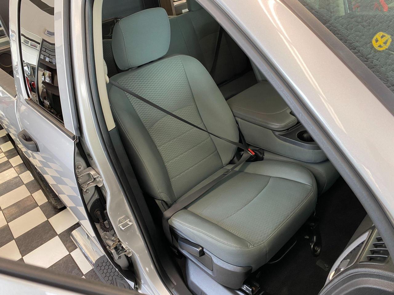 2018 RAM 1500 ST 5.7L V8 HEMI 4x4+Camera+Bluetooth+CLEAN CARFAX - Photo #22