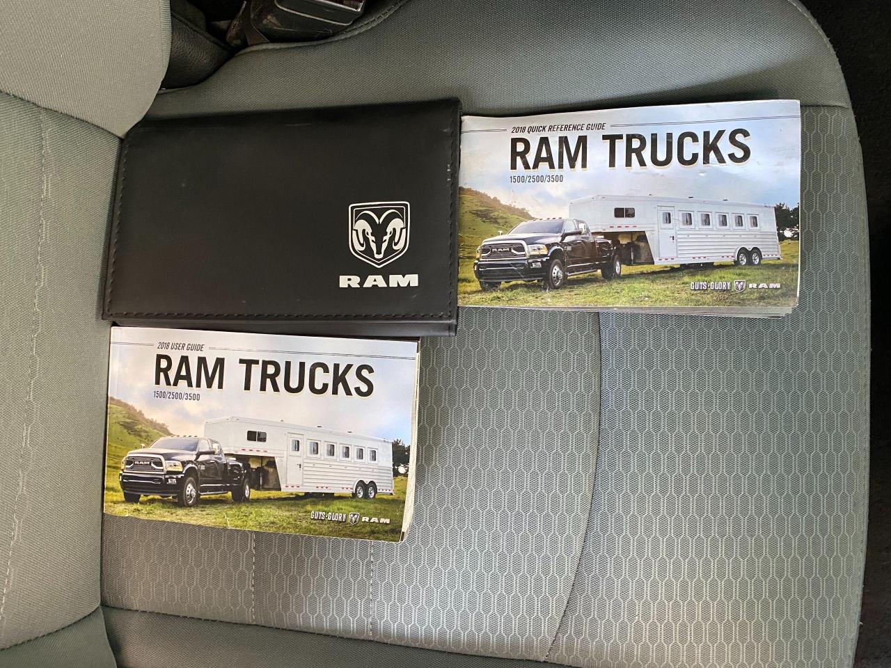 2018 RAM 1500 ST 5.7L V8 HEMI 4x4+Camera+Bluetooth+CLEAN CARFAX - Photo #26