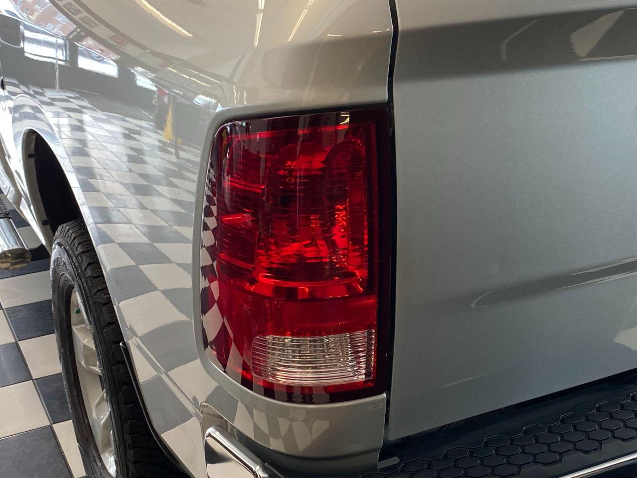 2018 RAM 1500 ST 5.7L V8 HEMI 4x4+Camera+Bluetooth+CLEAN CARFAX Photo113