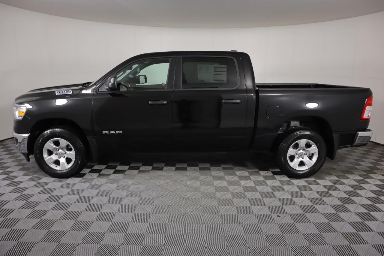 2022 RAM 1500 TRADESMAN Photo3