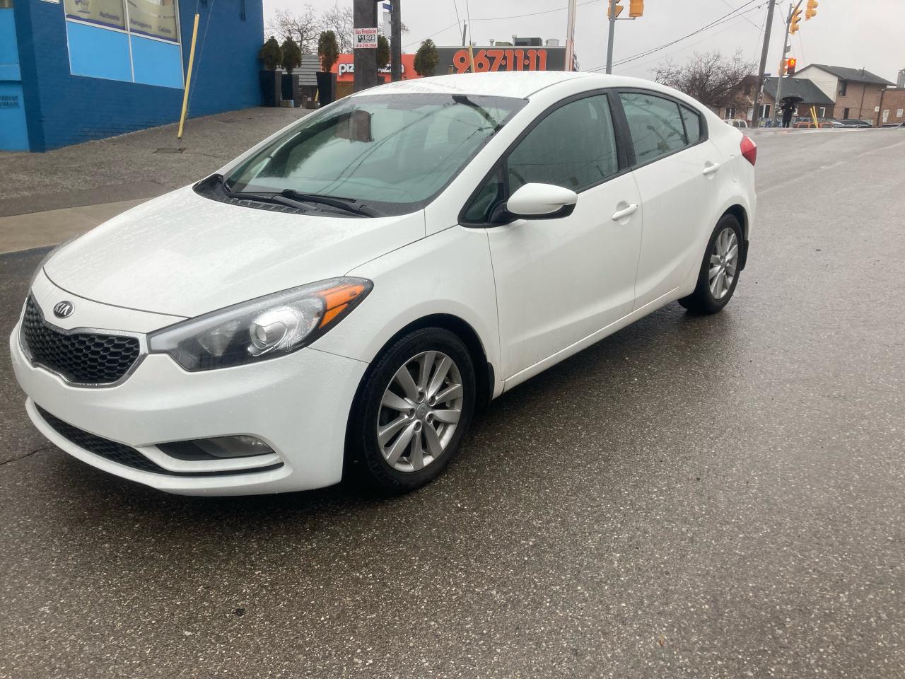 2016 Kia Forte LX/1.8litre/4cyl/BLUET/HTSEATS/AUTOMATIC/CERTIFIED - Photo #1