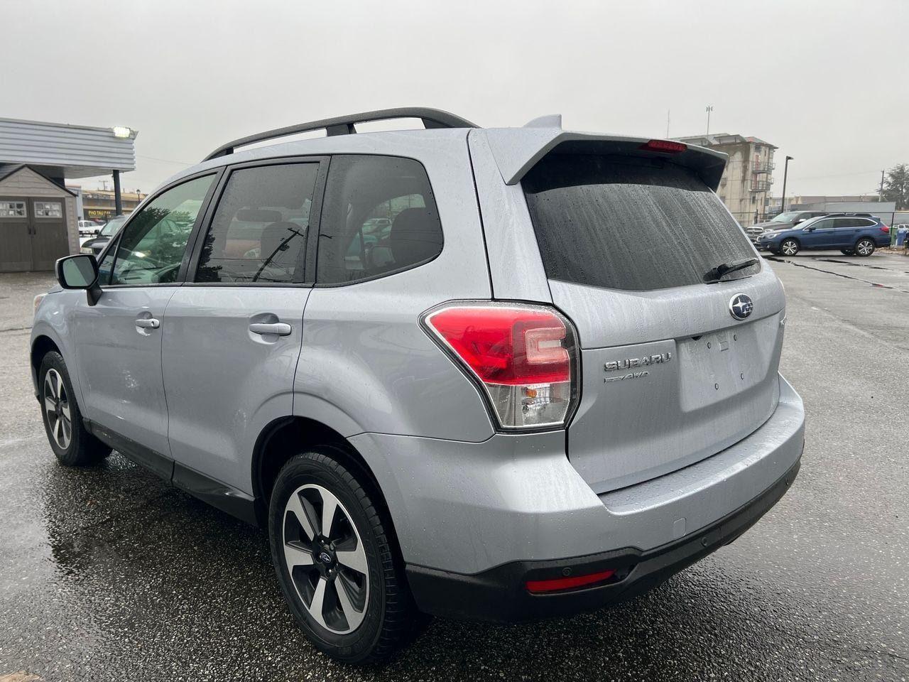 2018 Subaru Forester TOURING/ Tech pkg Loaded - Photo #7