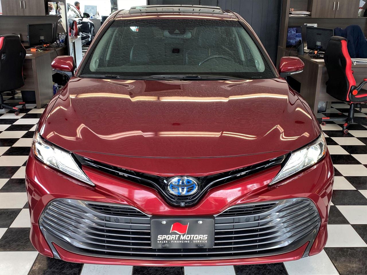 2018 Toyota Camry XLE Hybrid+Leather+Roof+AdaptiveCruise+CLEANCARFAX Photo6