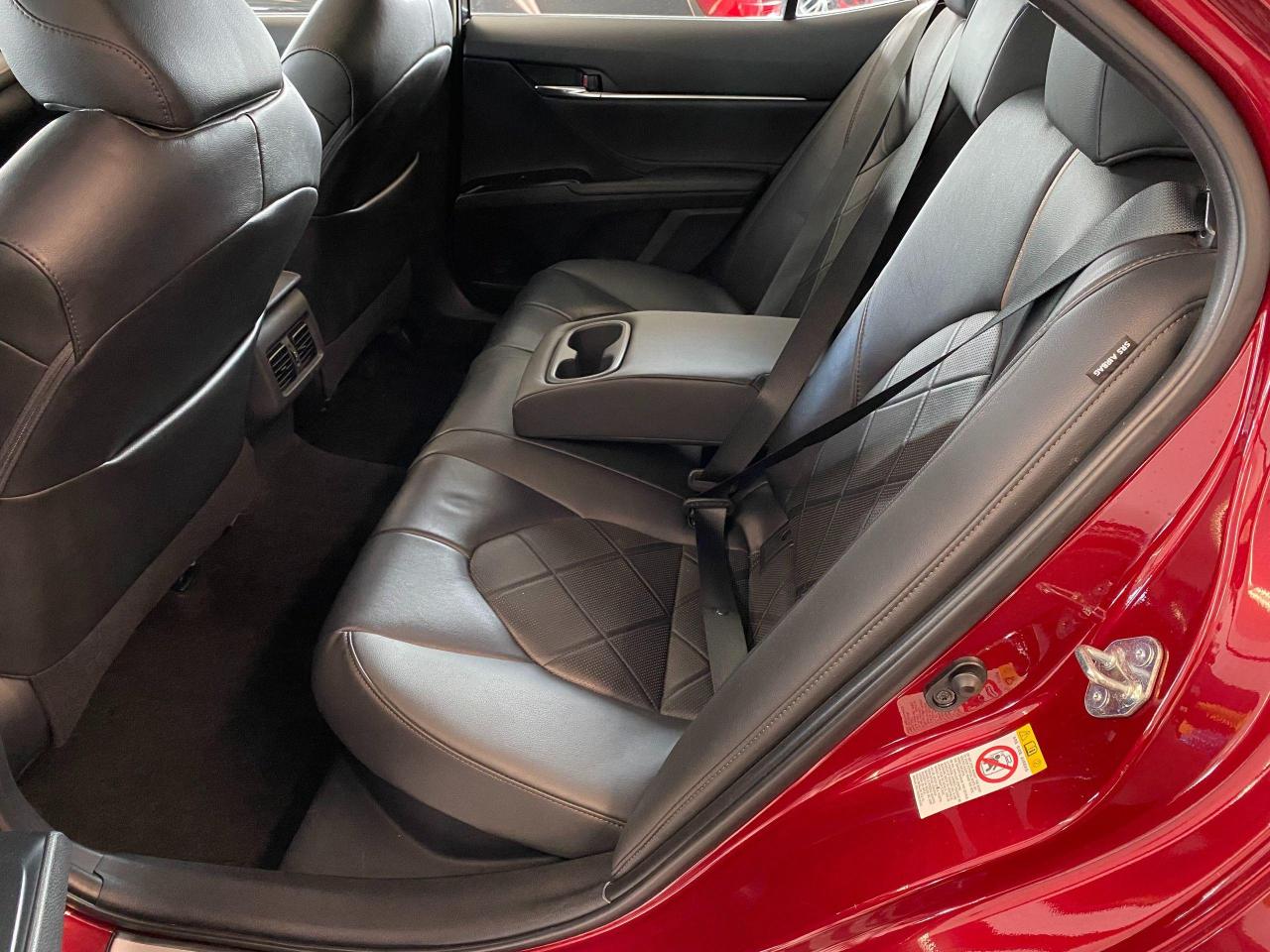 2018 Toyota Camry XLE Hybrid+Leather+Roof+AdaptiveCruise+CLEANCARFAX Photo22