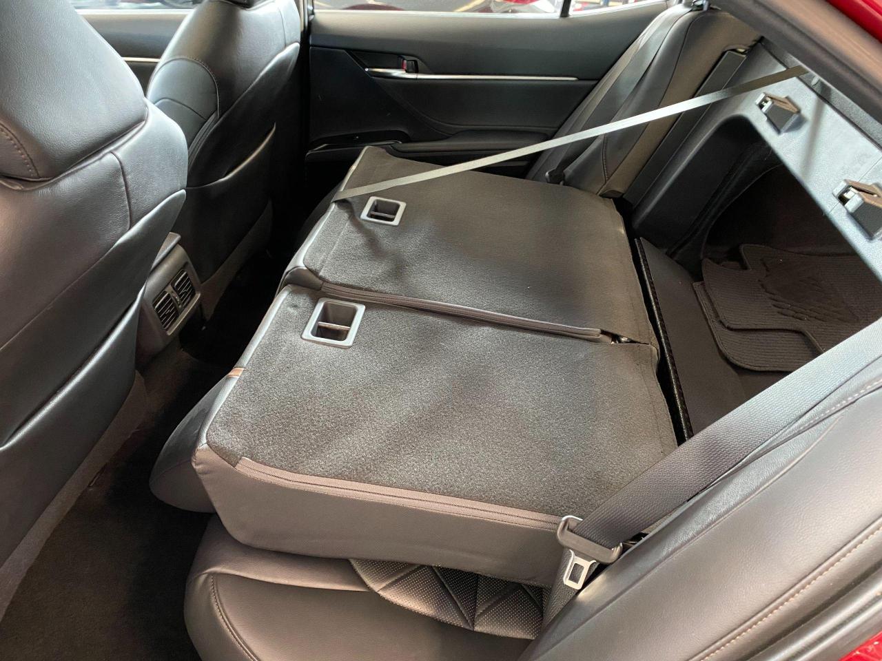 2018 Toyota Camry XLE Hybrid+Leather+Roof+AdaptiveCruise+CLEANCARFAX - Photo #24