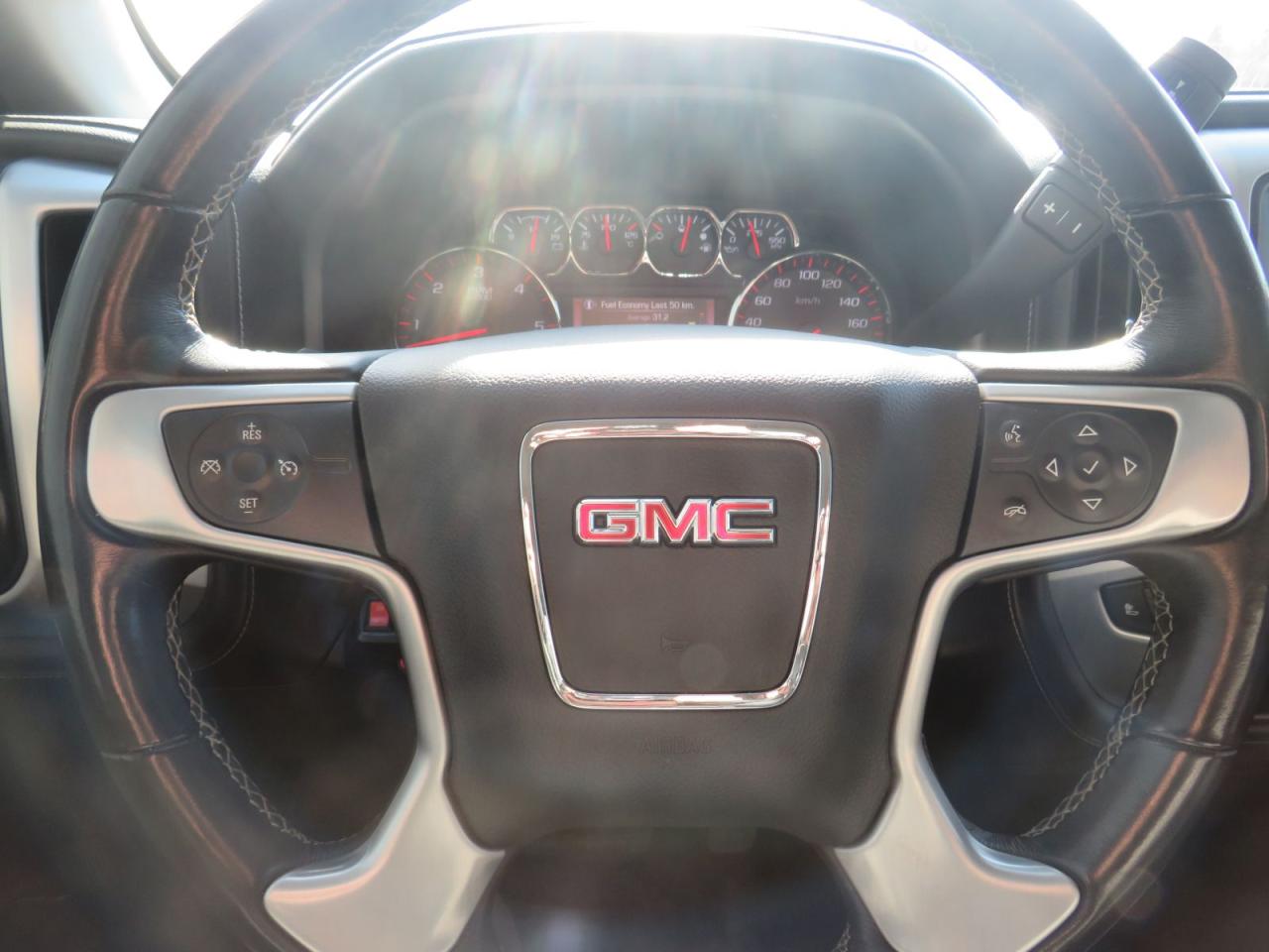 2016 GMC Sierra 2500 HD SLE with SNOWAY PLOW (**No Reported Accidents**4X4**Back-up Camera**Bluetooth Audio**Satellite Radio**Power Seats**Dual Zone Climate Control**) Photo