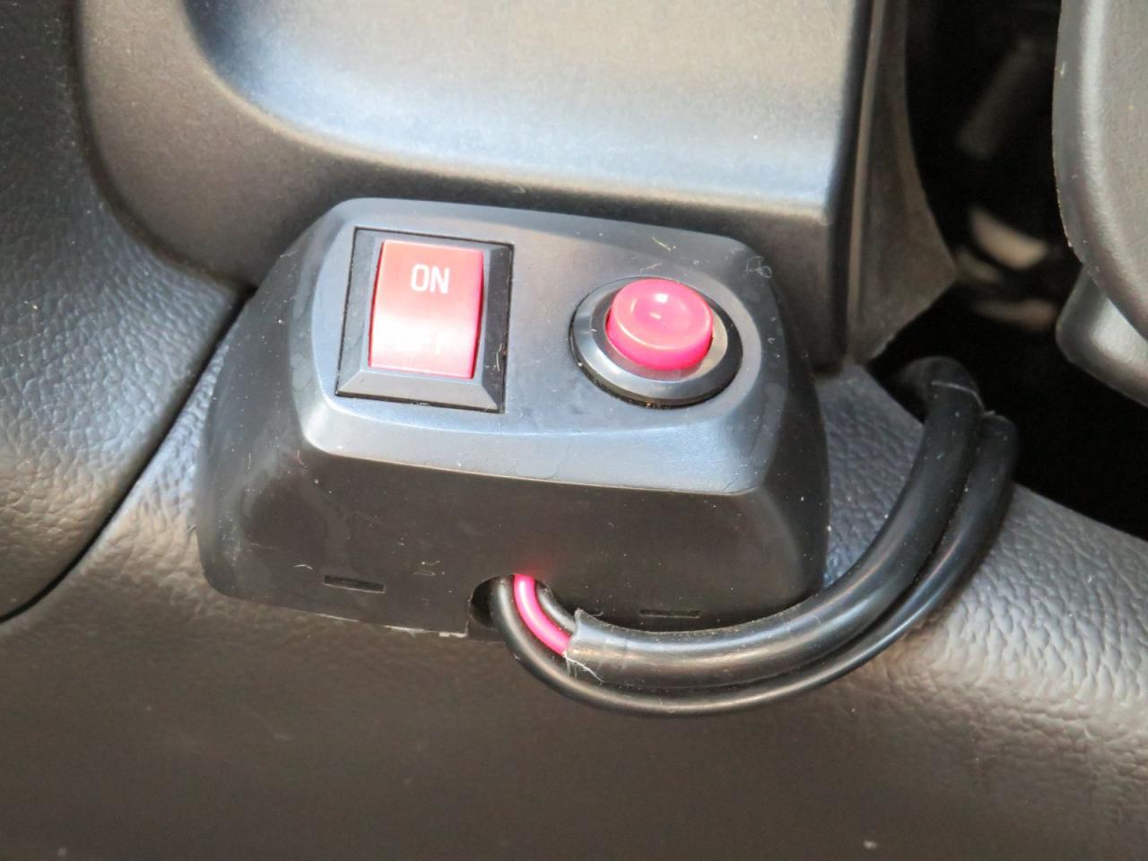 2016 GMC Sierra 2500 HD SLE with SNOWAY PLOW (**No Reported Accidents**4X4**Back-up Camera**Bluetooth Audio**Satellite Radio**Power Seats**Dual Zone Climate Control**) Photo