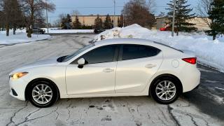 2014 Mazda MAZDA3 GS-SKY - Photo #4