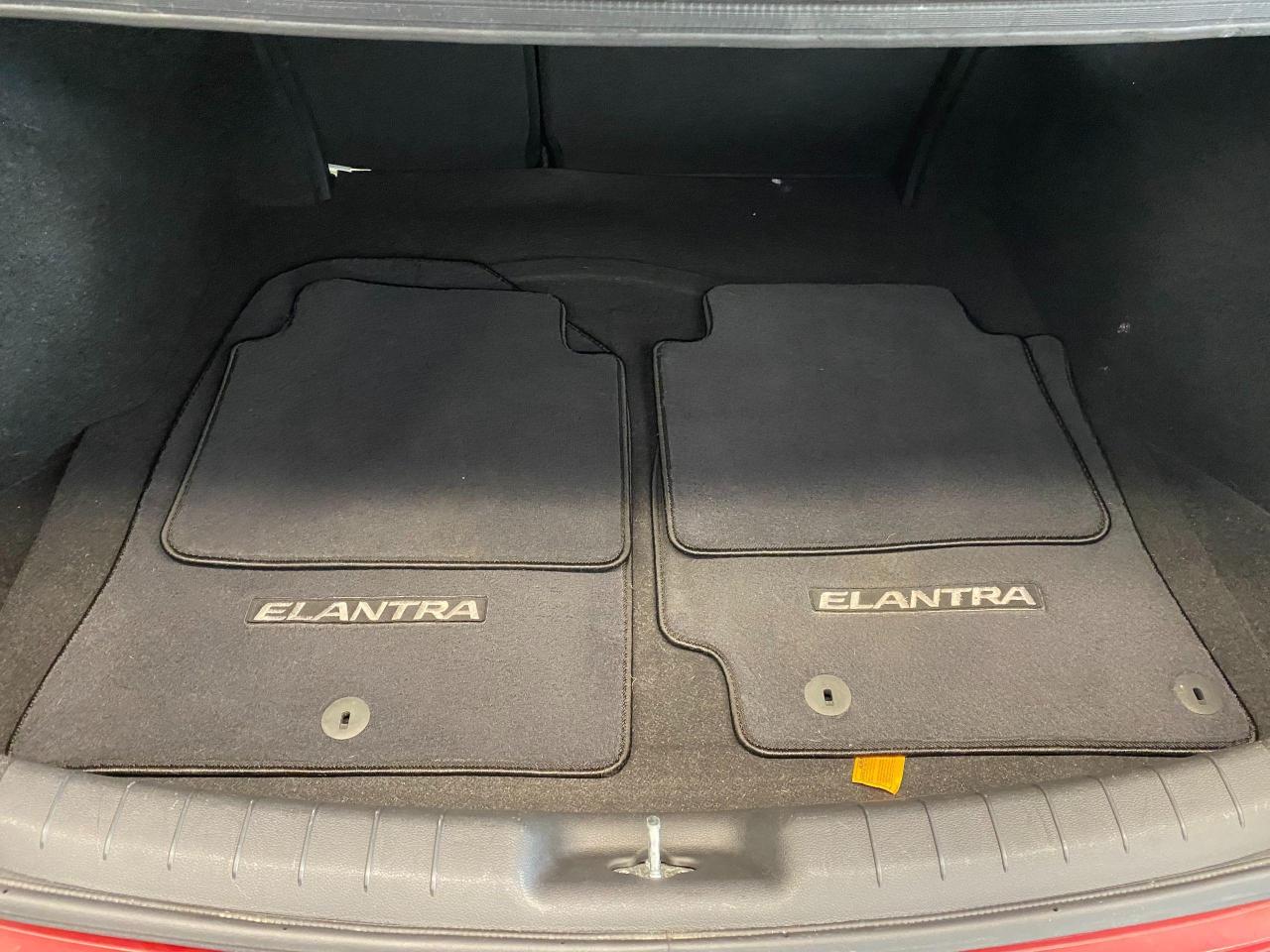 2019 Hyundai Elantra Preferred+Camera+ApplePlay+Blind Spot+CLEAN CARFAX Photo99
