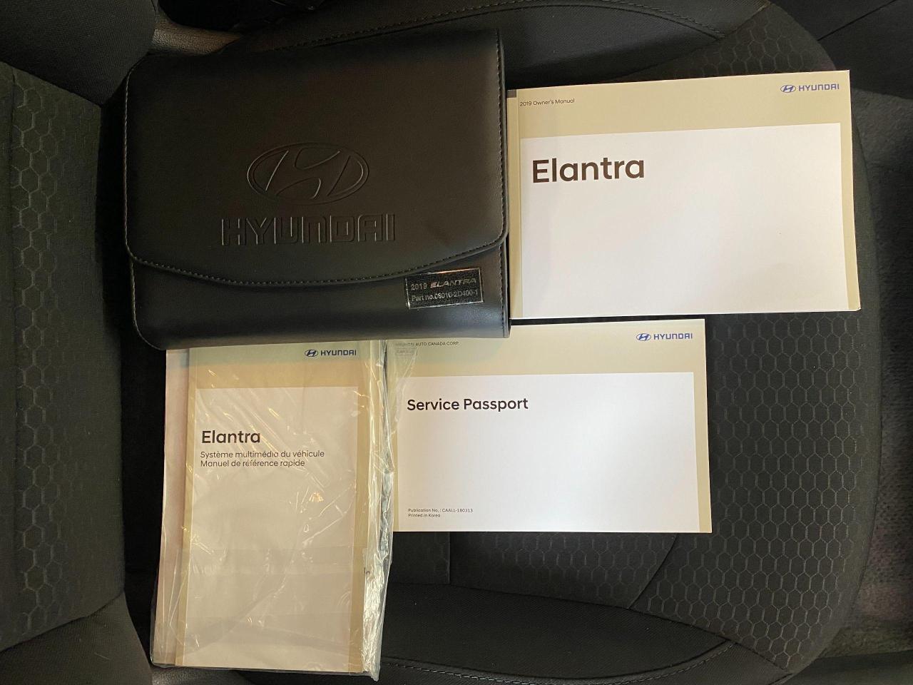 2019 Hyundai Elantra Preferred+Camera+ApplePlay+Blind Spot+CLEAN CARFAX Photo100