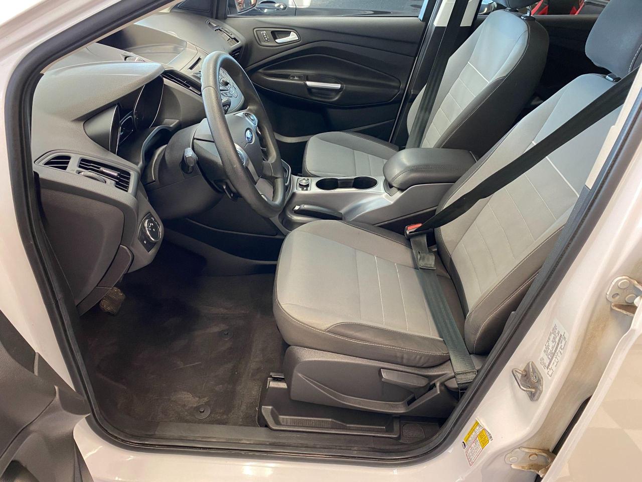 2013 Ford Escape SE+New Brakes+Heated Seats+CLEAN CARFAX - Photo #18