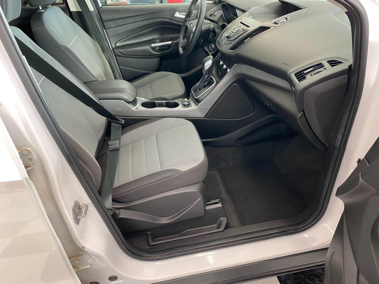 2013 Ford Escape SE+New Brakes+Heated Seats+CLEAN CARFAX - Photo #21