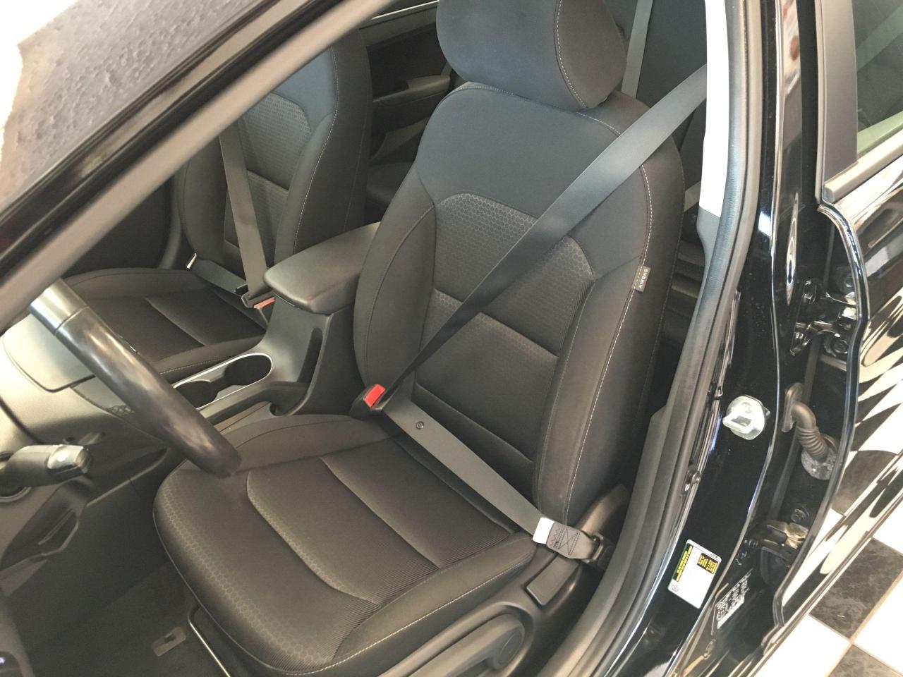 2017 Hyundai Elantra GL+ApplePlay+BlindSpot+New Brakes+CAM+CLEAN CARFAX Photo84