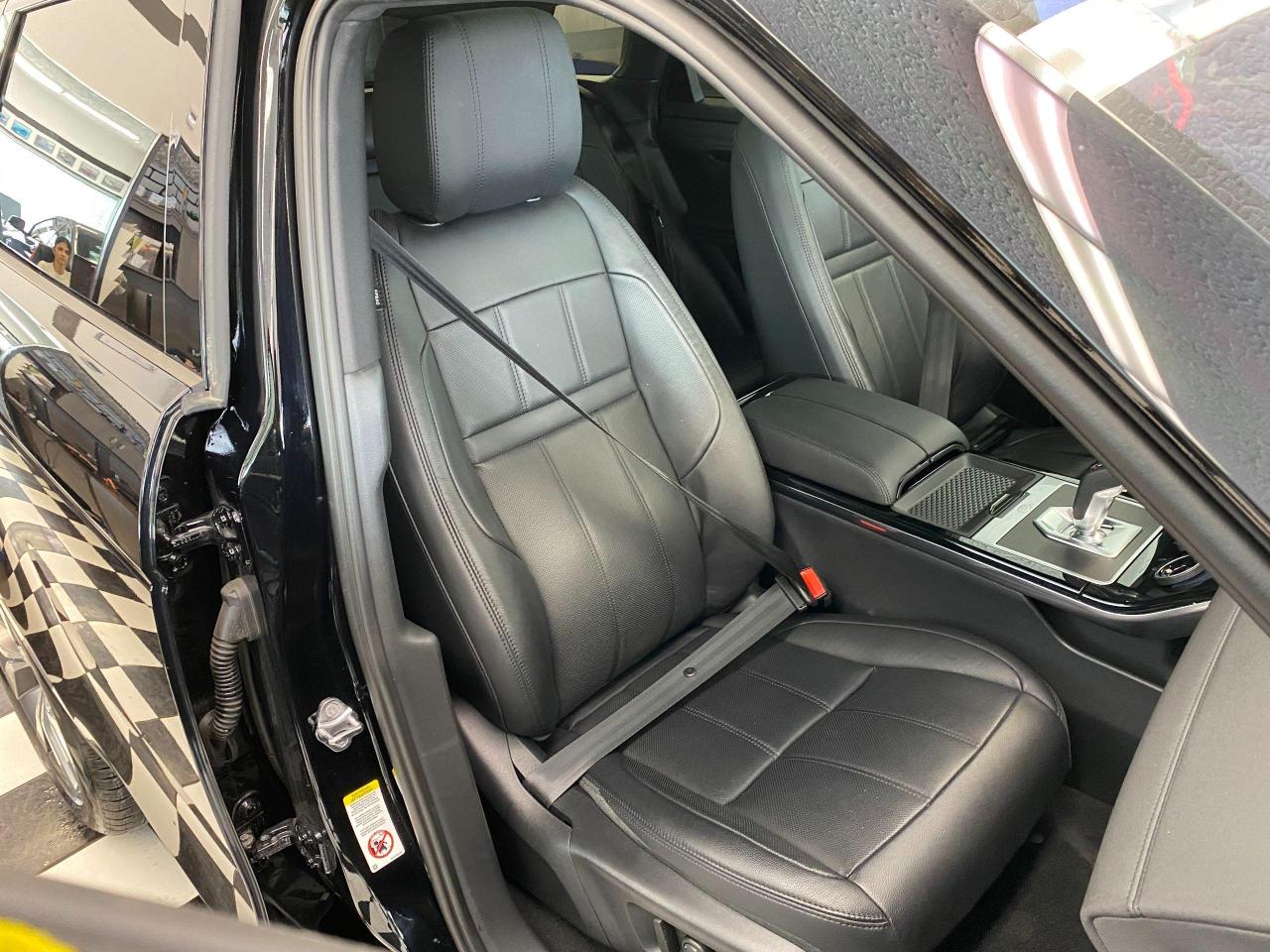 2020 Land Rover Range Rover Evoque S AWD+Slide PANO Roof+Lane Departure+CLEAN CARFAX Photo98
