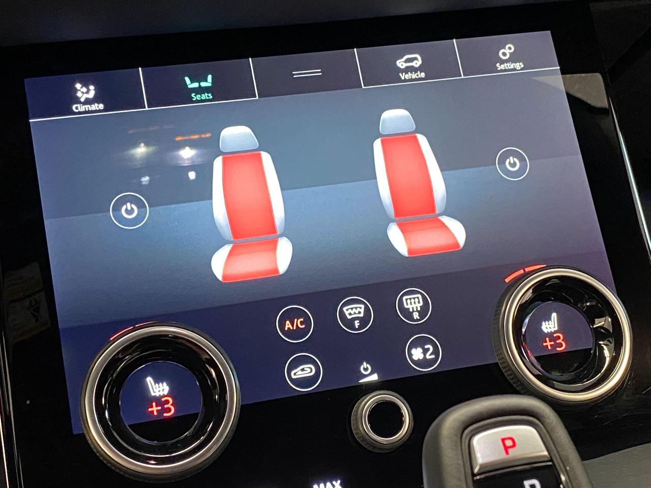 2020 Land Rover Range Rover Evoque S AWD+Slide PANO Roof+Lane Departure+CLEAN CARFAX - Photo #40