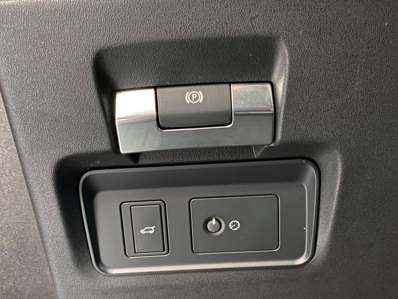 2020 Land Rover Range Rover Evoque S AWD+Slide PANO Roof+Lane Departure+CLEAN CARFAX Photo131