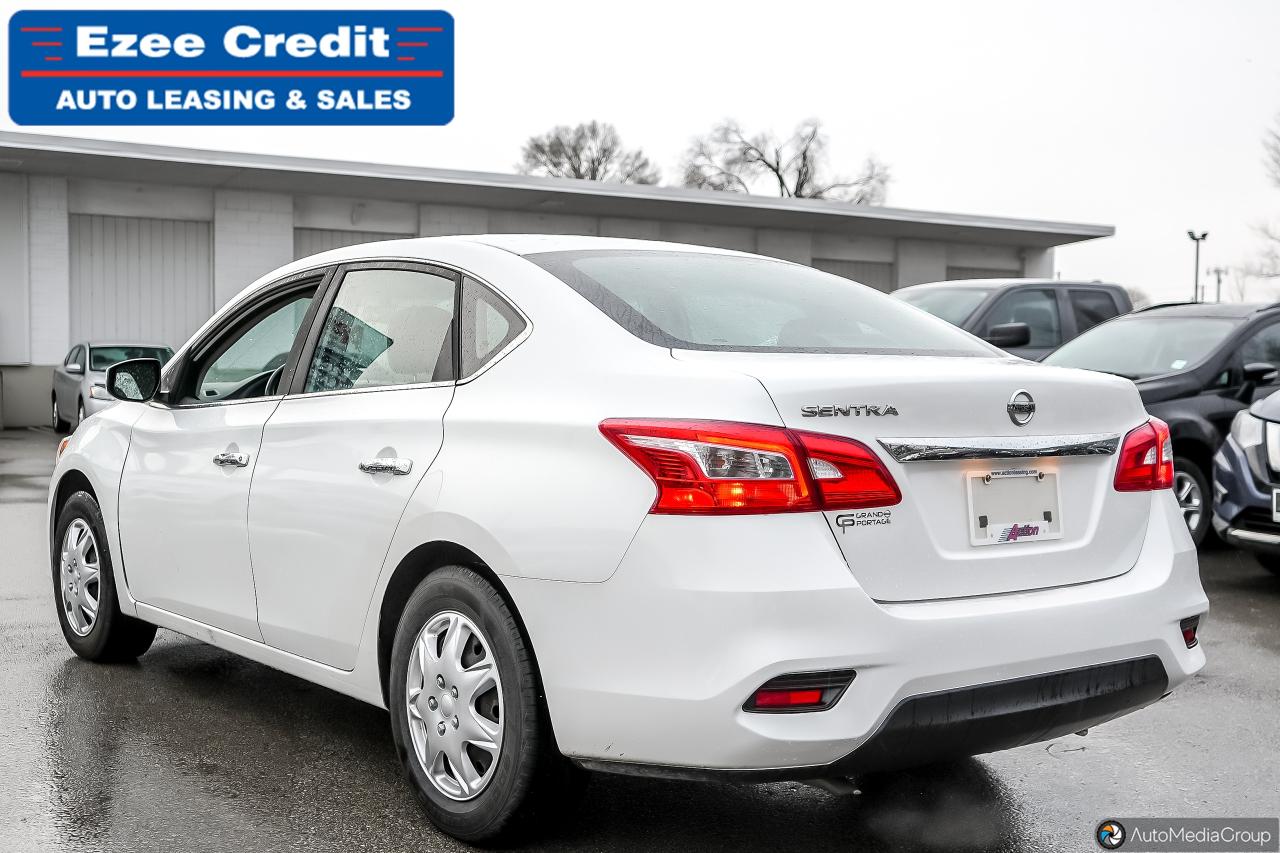 2017 Nissan Sentra 1.8 S Photo