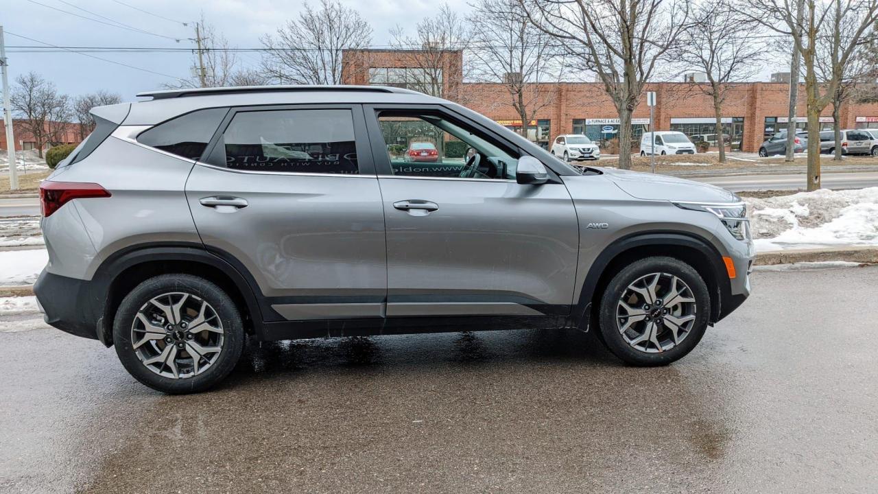 2022 Kia Seltos EX Photo2