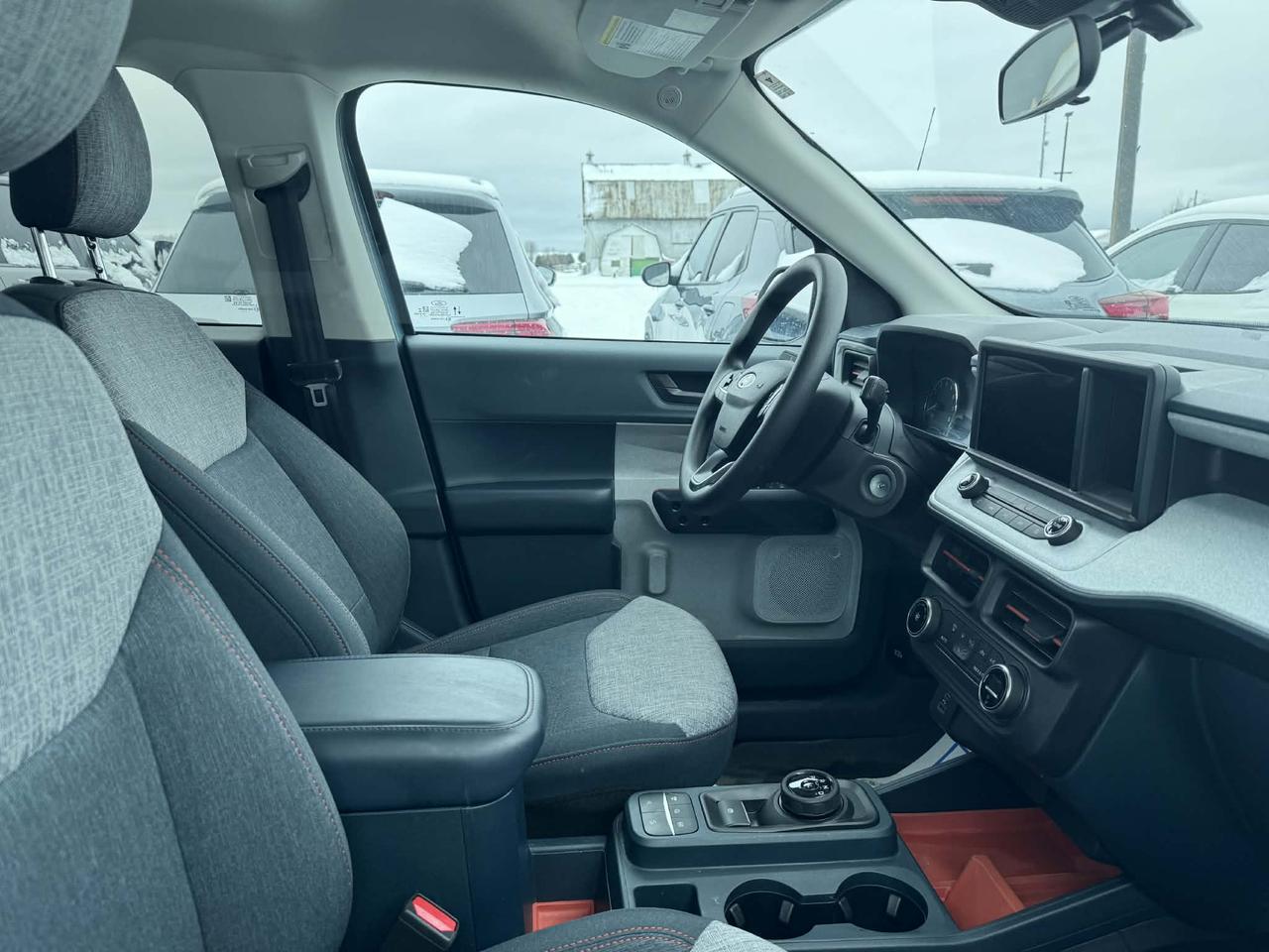 2022 Ford Maverick XLT Photo