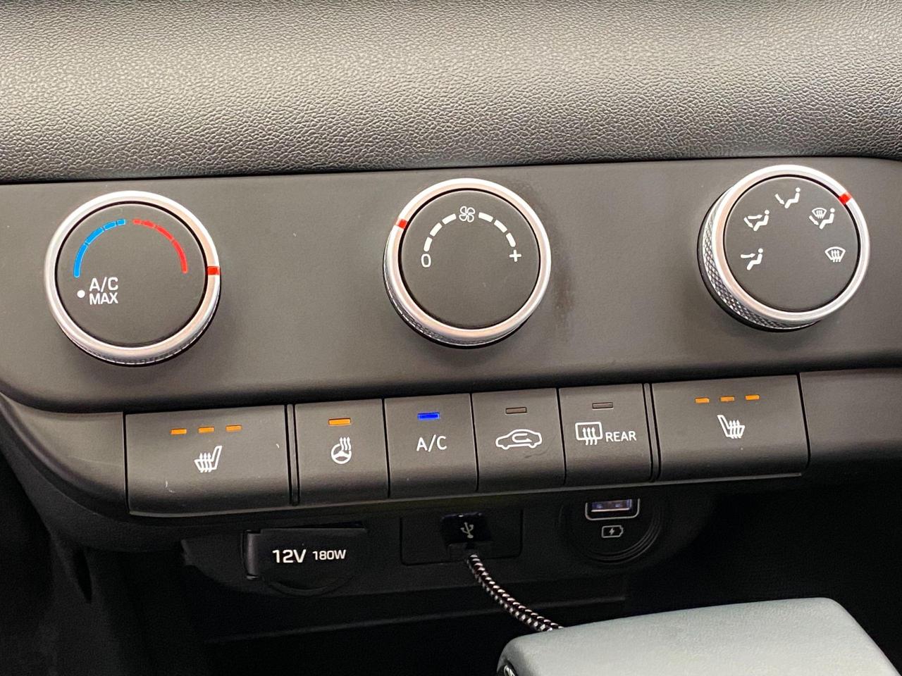 2021 Hyundai Elantra Preferred+Lane Keep+Apple Play+Camera+CLEAN CARFAX Photo99