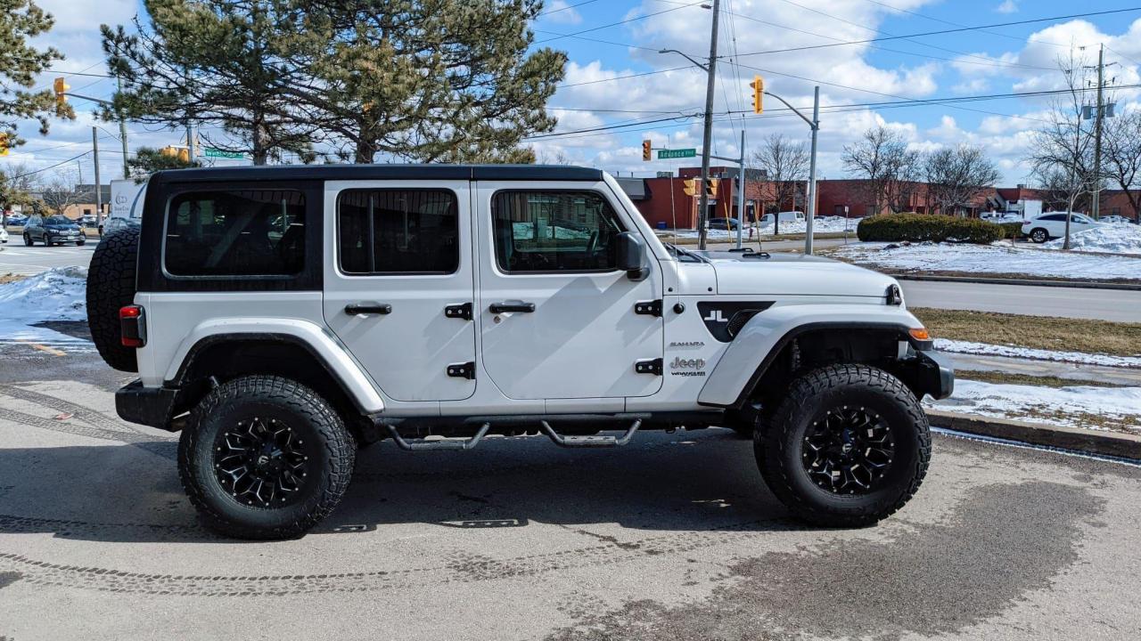 2020 Jeep Wrangler Unlimited Sahara Photo2