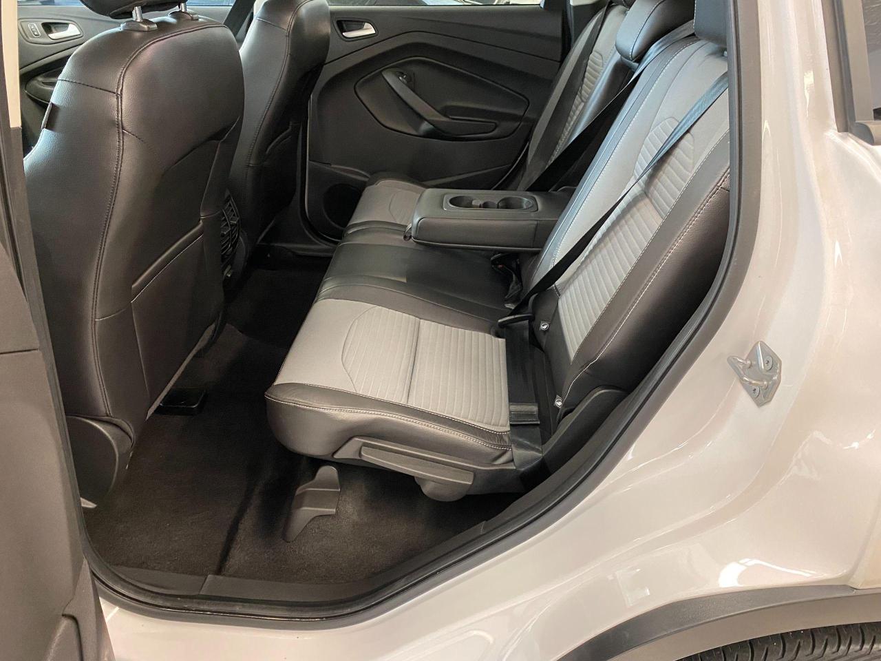 2018 Ford Escape SE+Camera+Heated Seats+Subwoofer+CLEAN CARFAX Photo84