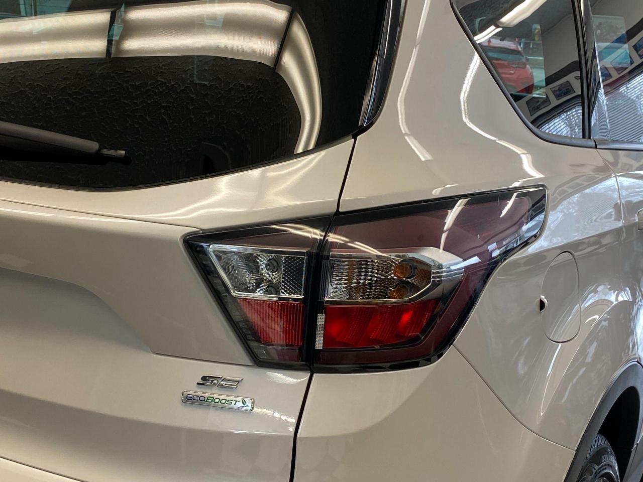 2018 Ford Escape SE+Camera+Heated Seats+Subwoofer+CLEAN CARFAX Photo121